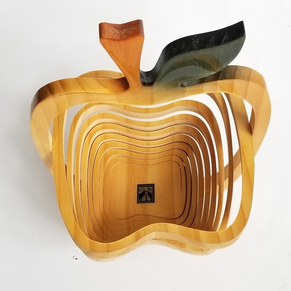 Vintage Equinoccio wooden golden apple fruit basket - Picture 2 of 4